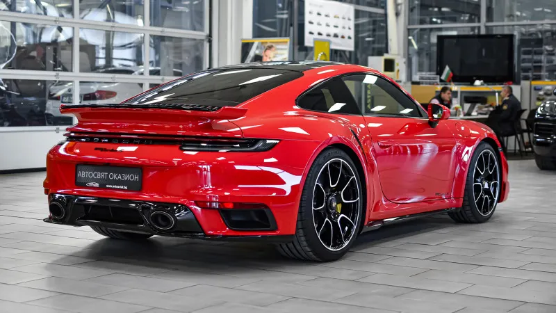 Porsche 911 Turbo S SportDesign Package Image 6