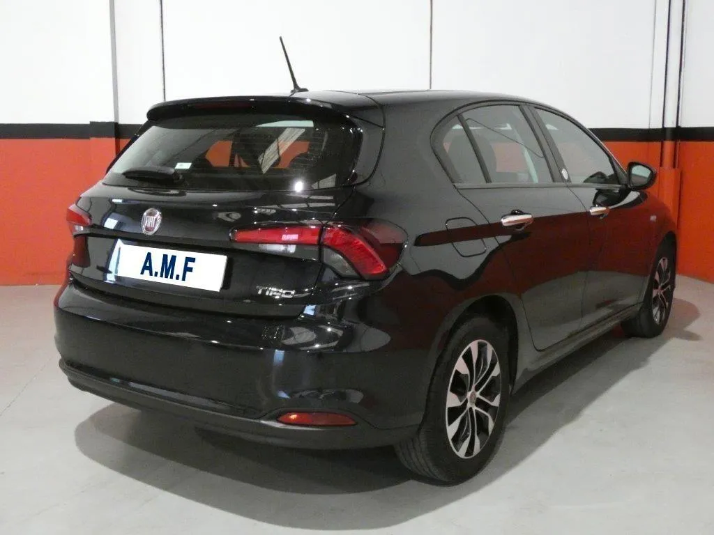 FIAT Tipo 1.3 Mjt S&S 5p. Lounge Image 6