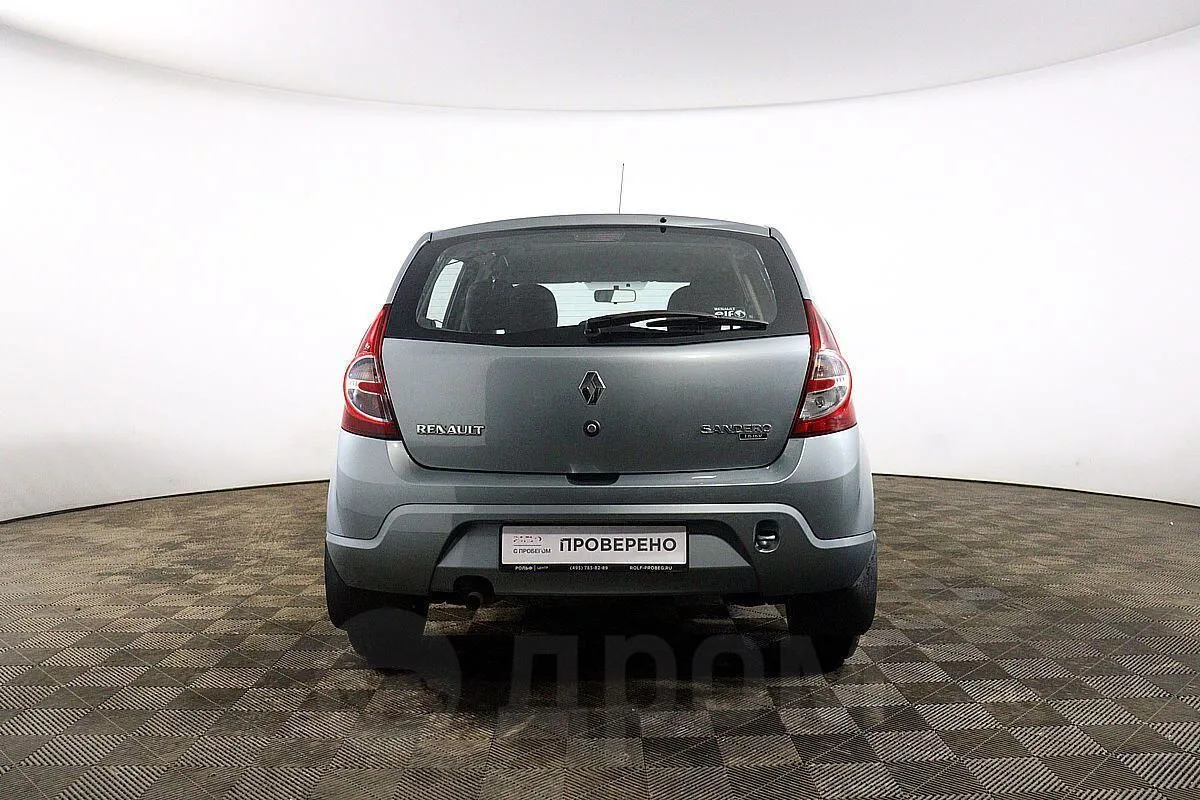 Renault Sandero Image 6